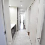 キッチンから洗面室に、家事ラク間取りです。20