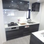 牛田公園パークマンション　独立感のあるキッチン