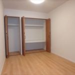 ヒューマンズシティ矢野　洋室4.7帖は収納も広めです♪