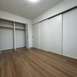 洋室5.8帖(寝室)