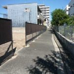 南区青崎1丁目土地　現地前面道路