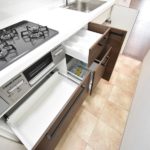 新設したシステムキッチンです。(キッチン)