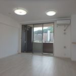 パークハイム牛田弐番館　(居間)