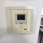 牛田公園パークマンション　来客が一目で分かるTVモニター付きインターホン